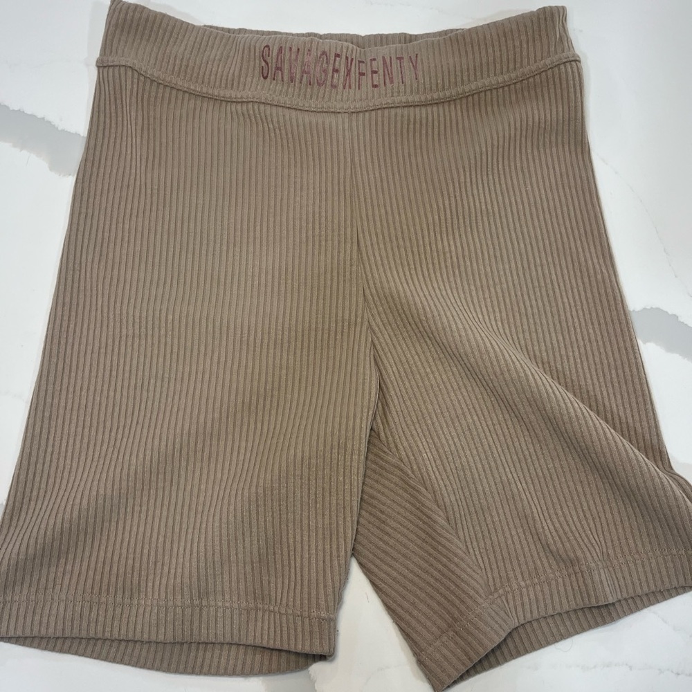 Savage x Fenty Biker Shorts - Medium